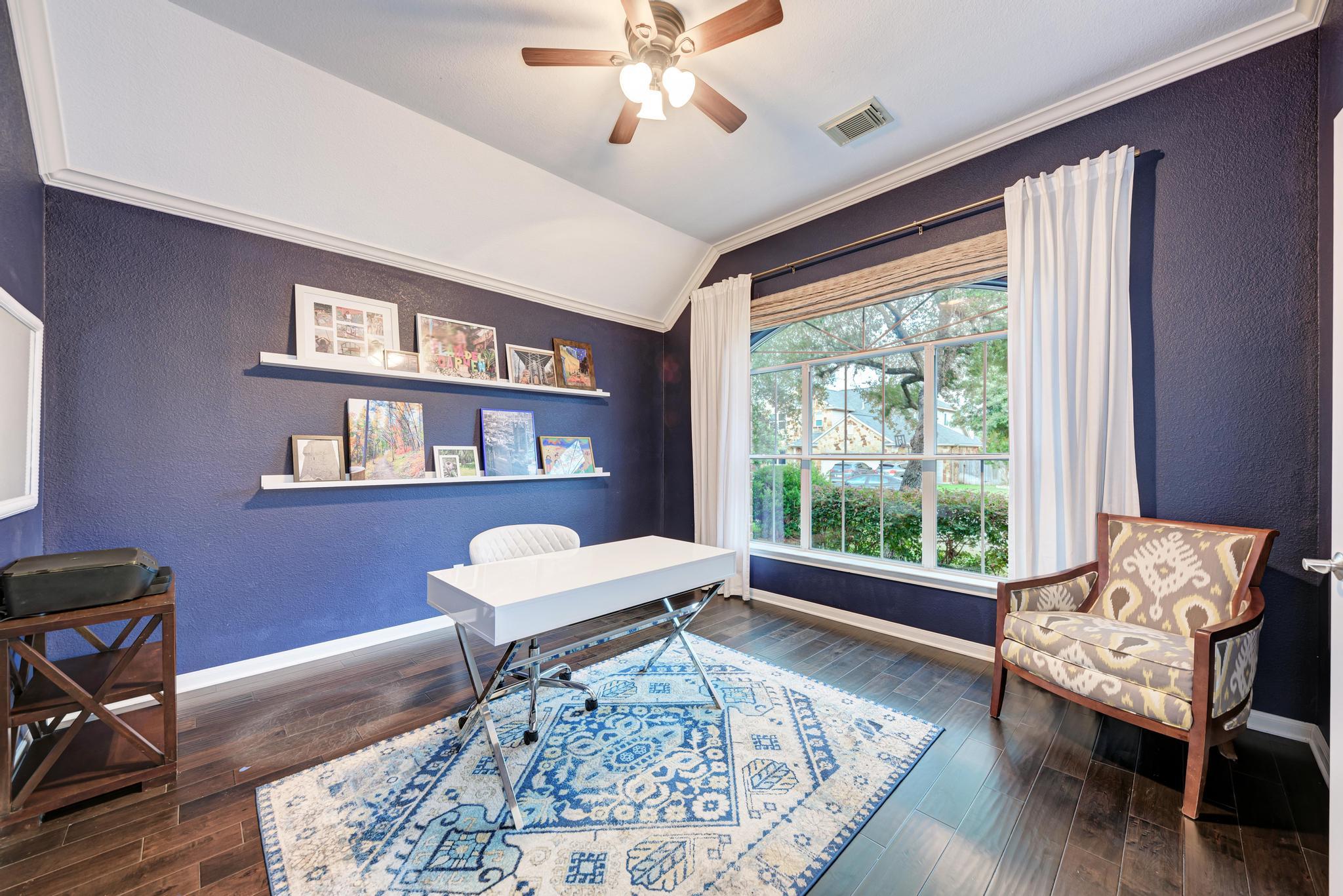 518 Victoria DR