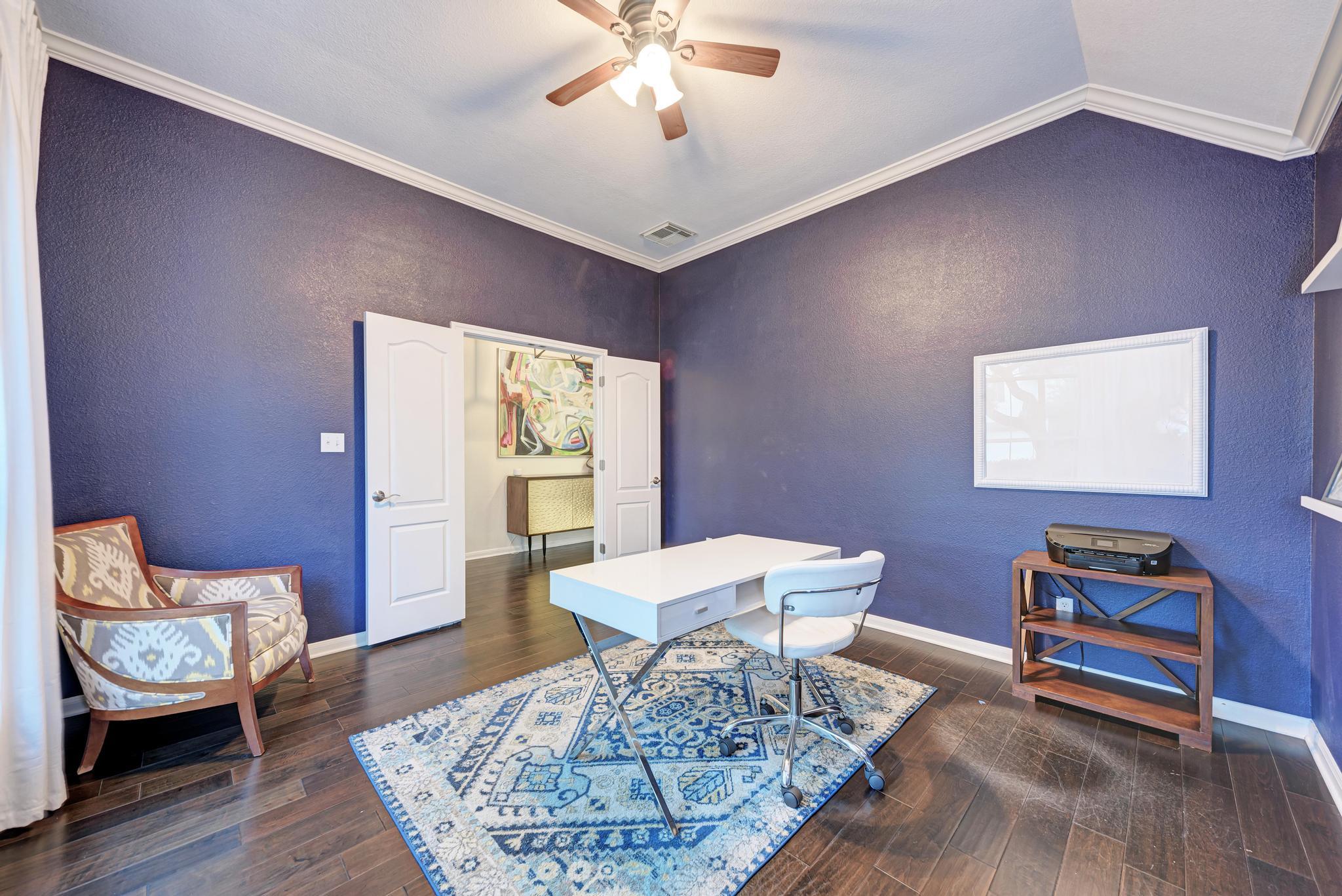 518 Victoria DR