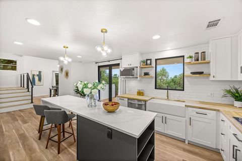 Tiny photo for 3704 Laurel Ledge LN, Austin, TX 78731 (MLS # 8131305)