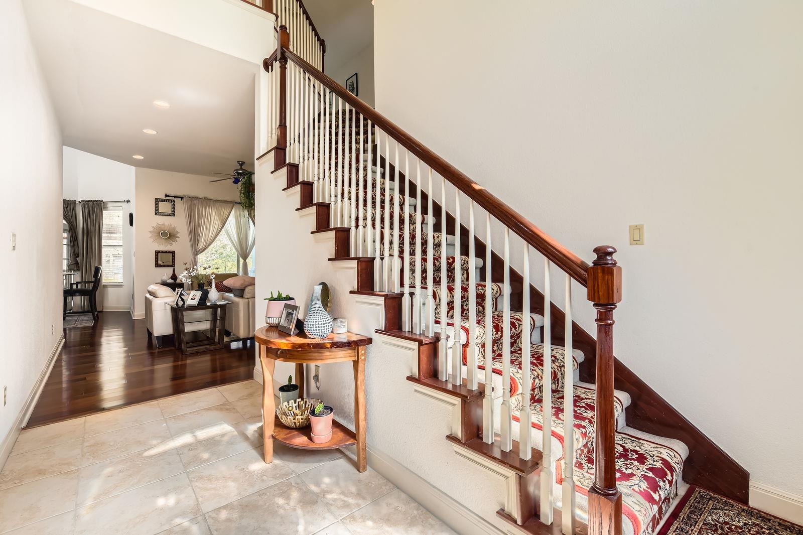 151 Old Settlers DR