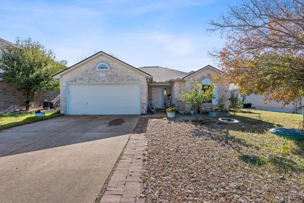 Photo of 604 Camino Alto DR, Leander, TX 78641 (MLS # 9831652)