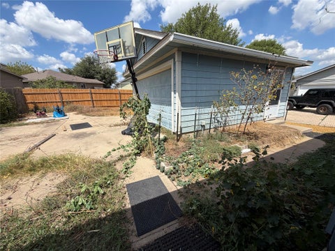 Tiny photo for 11316 Briarcreek LOOP, Manor, TX 78653 (MLS # 9349563)