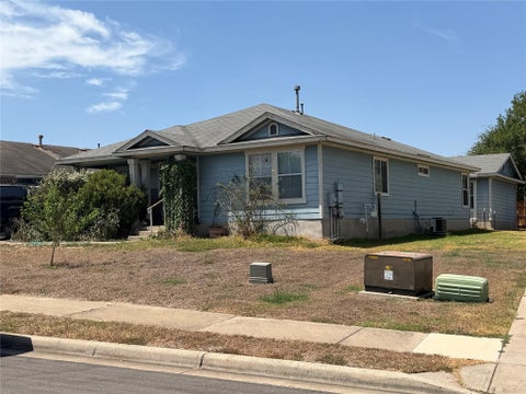 Photo of 11316 Briarcreek LOOP, Manor, TX 78653 (MLS # 9349563)