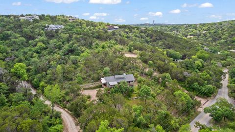 Photo of 701 Yaupon Valley RD, West Lake Hills, TX 78746 (MLS # 4095273)