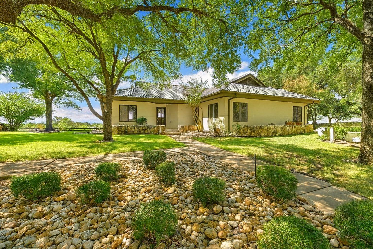 1607 Clubhouse Hill DR