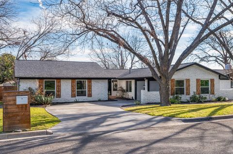 Photo of 11503 March DR, Austin, TX 78753 (MLS # 8984167)