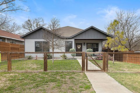 611 Elliott ST Taylor TX 76574