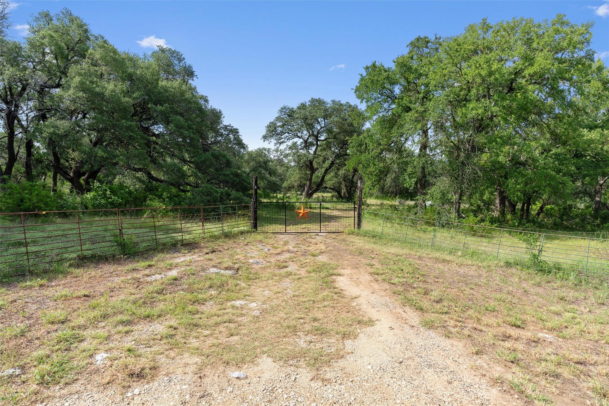301 County Road 281