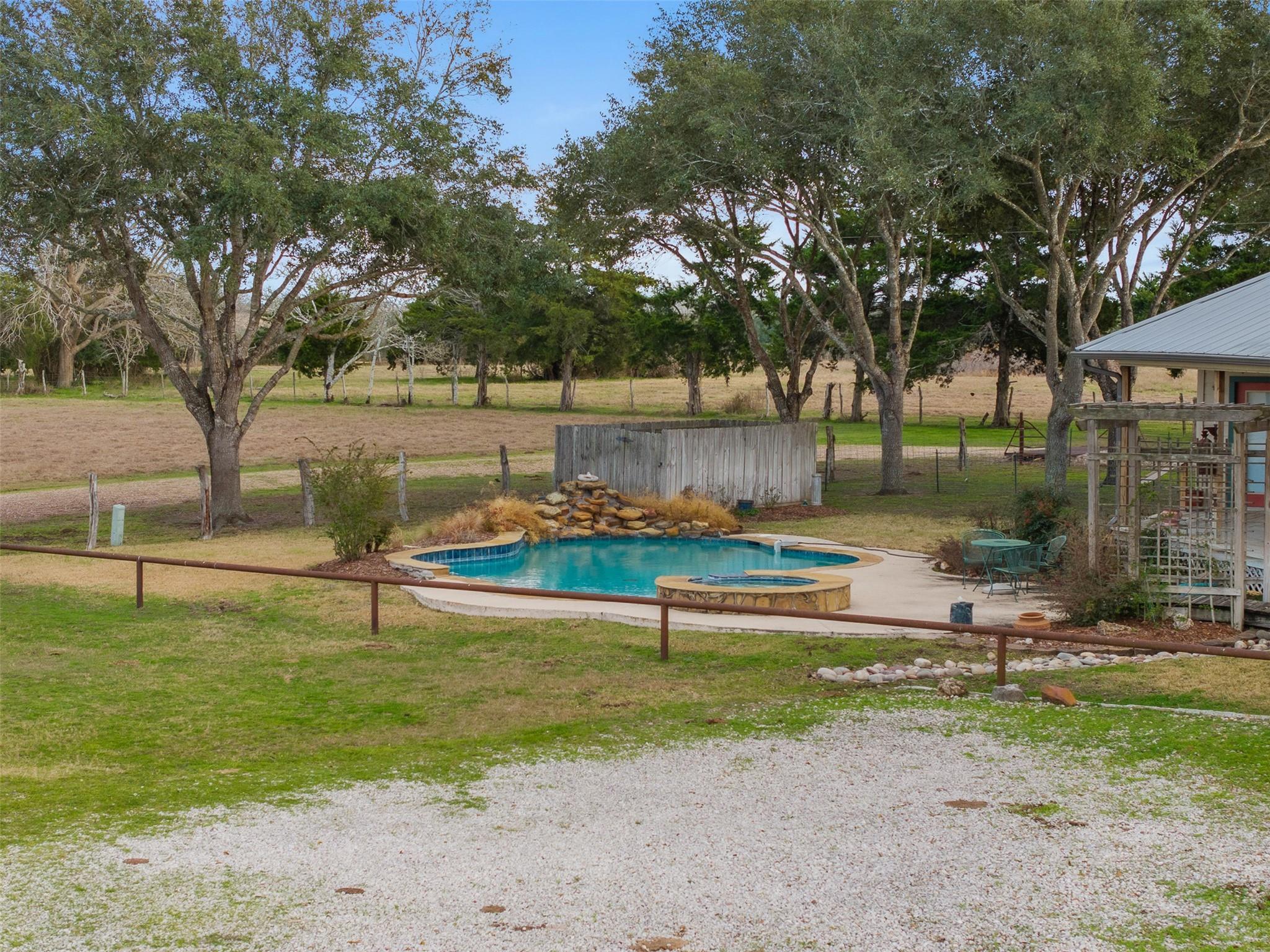 2346 Bruno RD