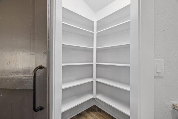 783 Country Creek LN