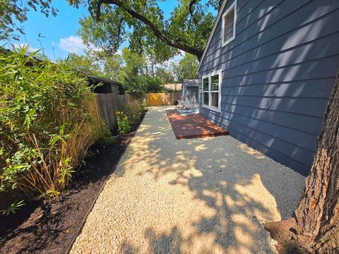 Tiny photo for 2108 Glendale PL, Austin, TX 78704 (MLS # 9695476)