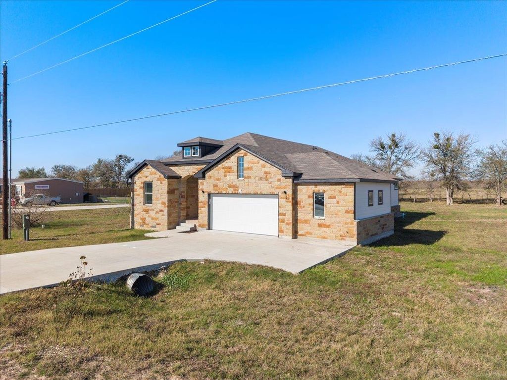 Photo of 217 Gato RD, Cedar Creek, TX 78612 (MLS # 4425598)