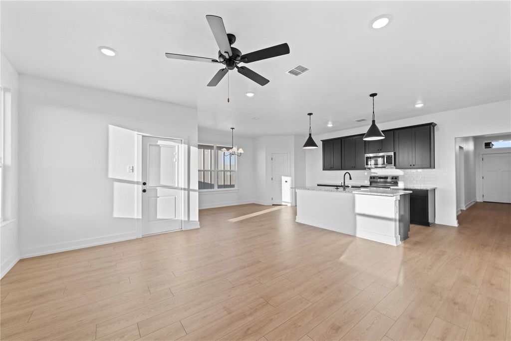 Photo of 548 Gus LOOP, Georgetown, TX 78626 (MLS # 2805143)
