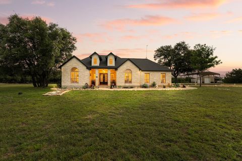 Photo of 140 Shin Oak LN, Liberty Hill, TX 78642 (MLS # 3630764)