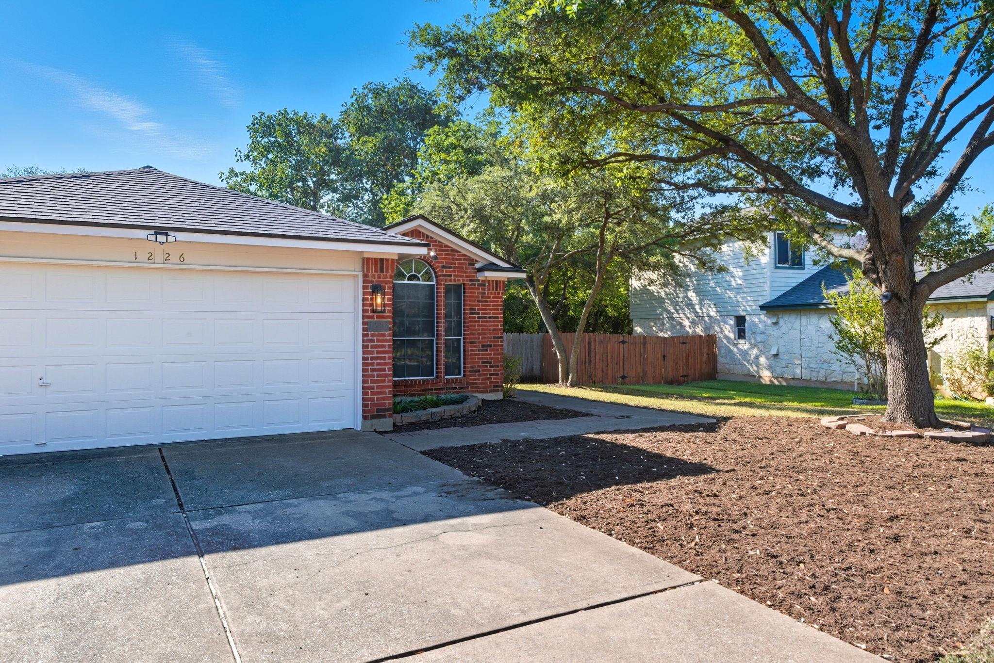 1226 Brashear LN