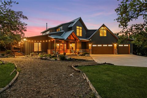 215 Whispering Oaks LN Dripping Springs TX 78620