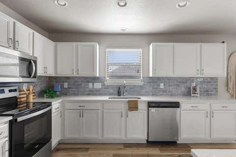 Tiny photo for 8816 Milton Lease DR, Austin, TX 78747 (MLS # 3306914)