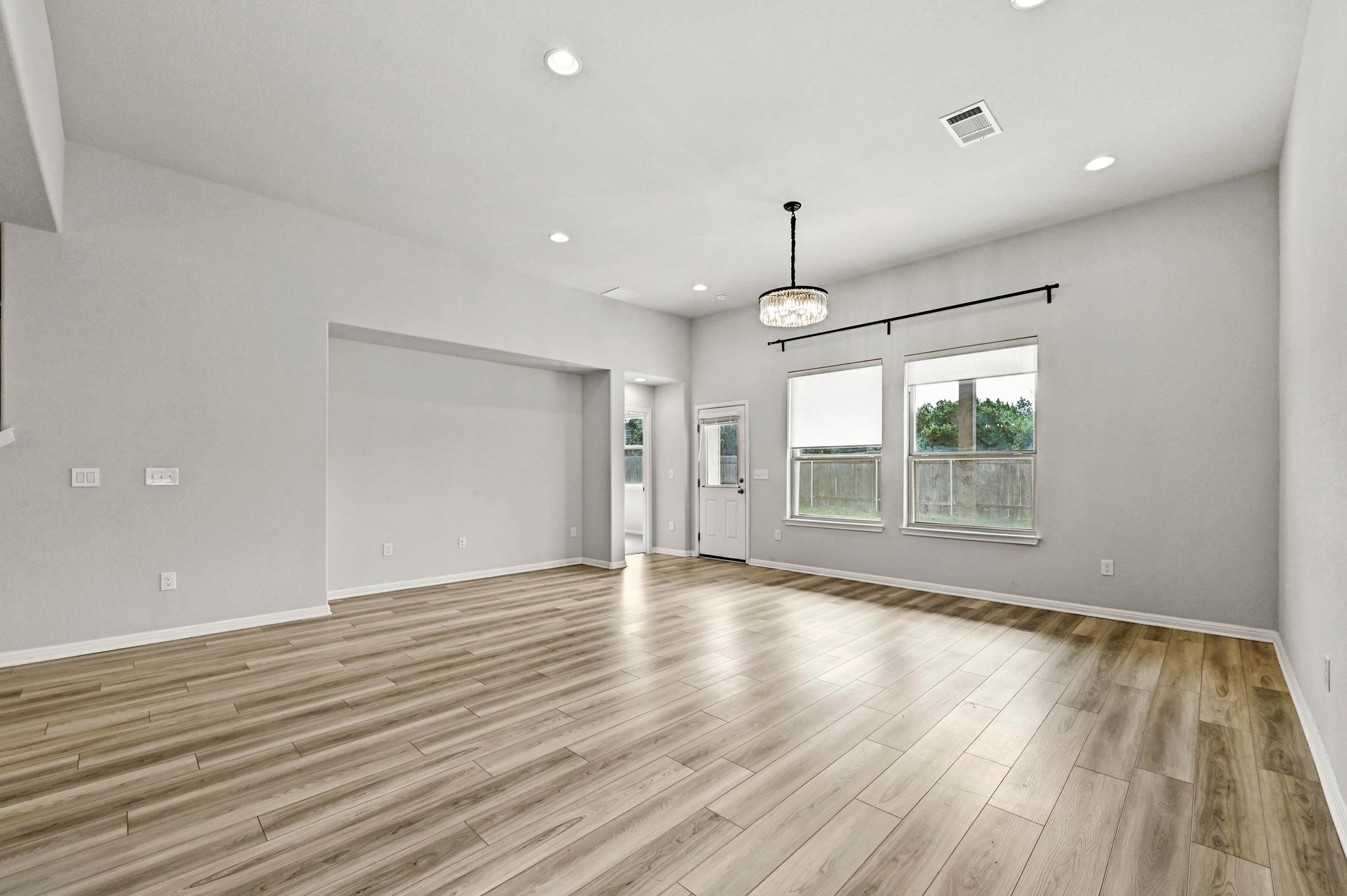 440 STAUNTON DR