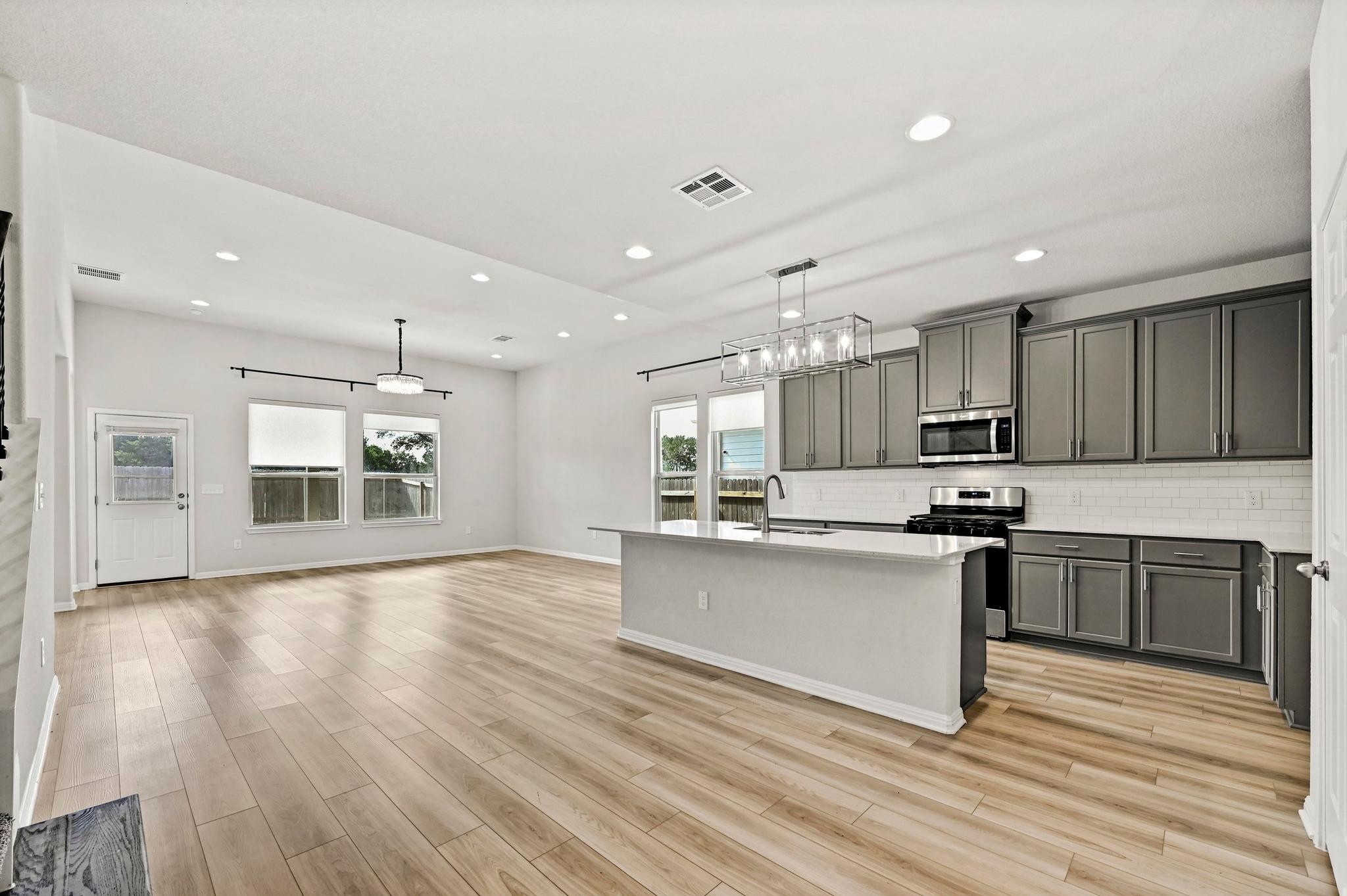 440 STAUNTON DR