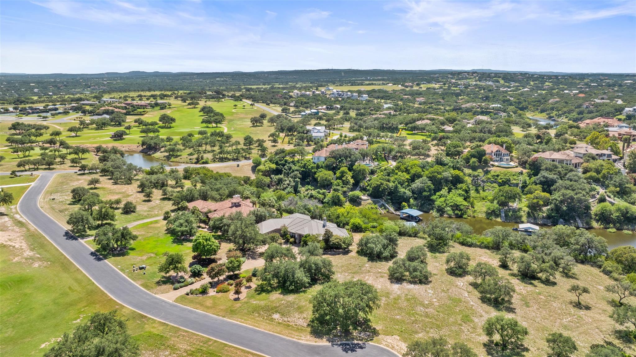 2928 Cliff Overlook