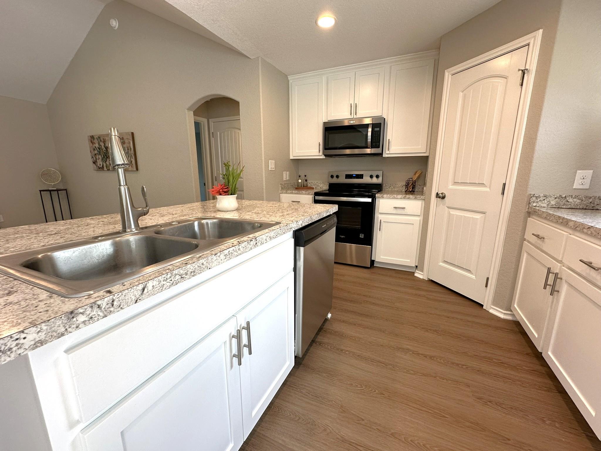 1878 Winding Creek TRL