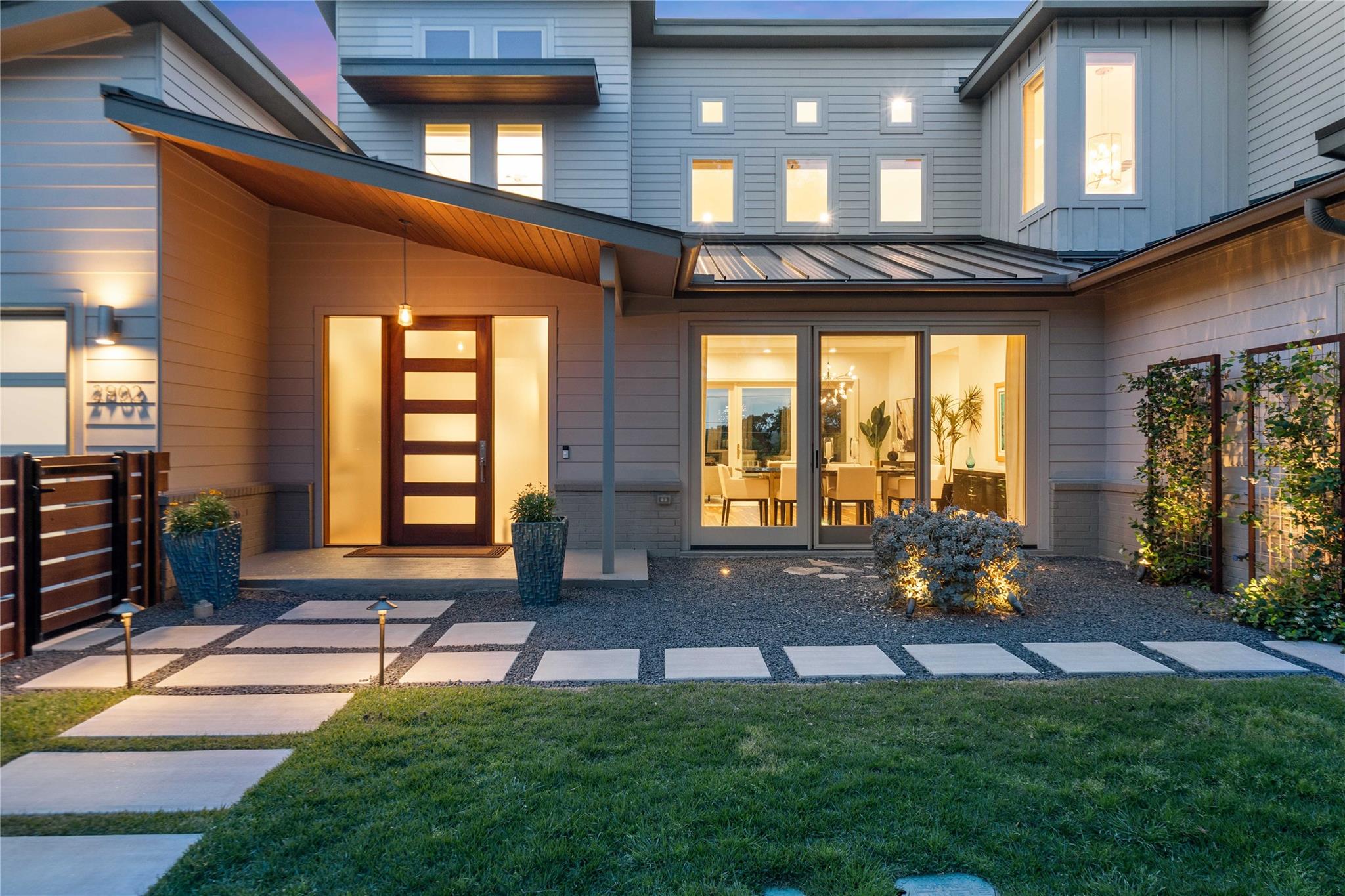 2902 Cedarview DR