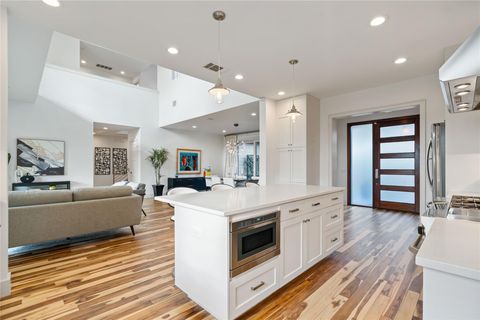 Tiny photo for 2902 Cedarview DR, Austin, TX 78704 (MLS # 6410798)