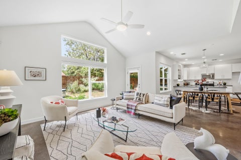 Photo of 301 W Stassney LN #20, Austin, TX 78745 (MLS # 9051743)