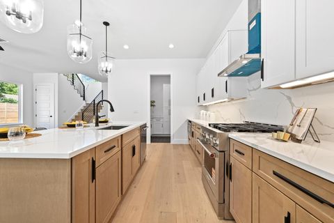 Tiny photo for 1601 Canterbury ST #1, Austin, TX 78702 (MLS # 4765367)