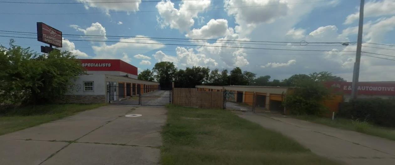 1808 Ih 35 Freeway S