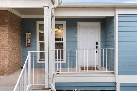 Tiny photo for 400 W 35th ST #210, Austin, TX 78705 (MLS # 9803941)