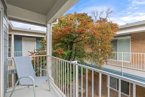 Tiny photo for 400 W 35th ST #210, Austin, TX 78705 (MLS # 9803941)