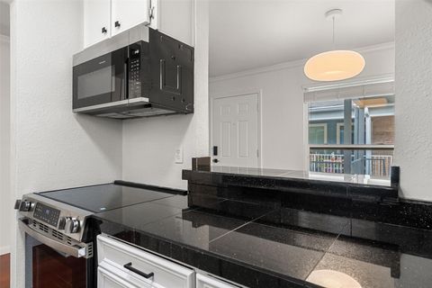 Tiny photo for 400 W 35th ST #210, Austin, TX 78705 (MLS # 9803941)