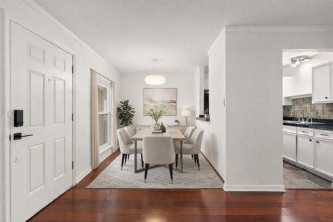 Photo of 400 W 35th ST #210, Austin, TX 78705 (MLS # 9803941)