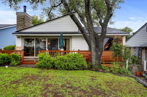Photo of 212 Overlook CT, Wimberley, TX 78676 (MLS # 4745117)