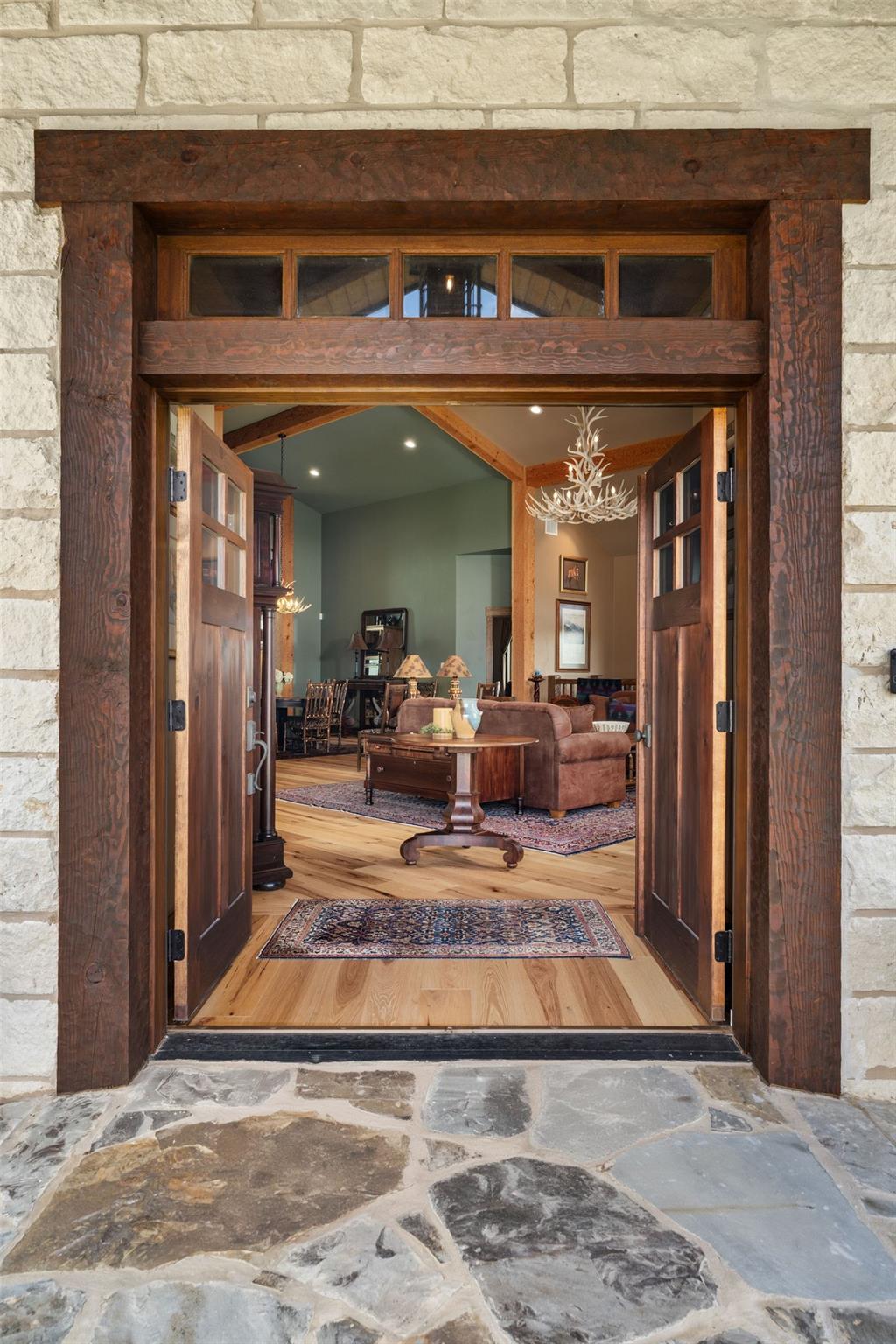 115 Trophy Oak PT