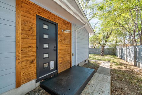 Tiny photo for 1204 Eleanor ST, Austin, TX 78721 (MLS # 9423627)