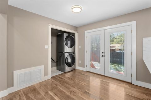 Tiny photo for 1204 Eleanor ST, Austin, TX 78721 (MLS # 9423627)