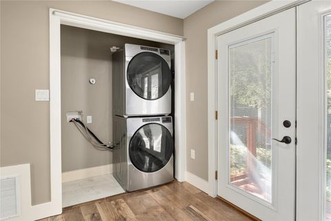 Tiny photo for 1204 Eleanor ST, Austin, TX 78721 (MLS # 9423627)