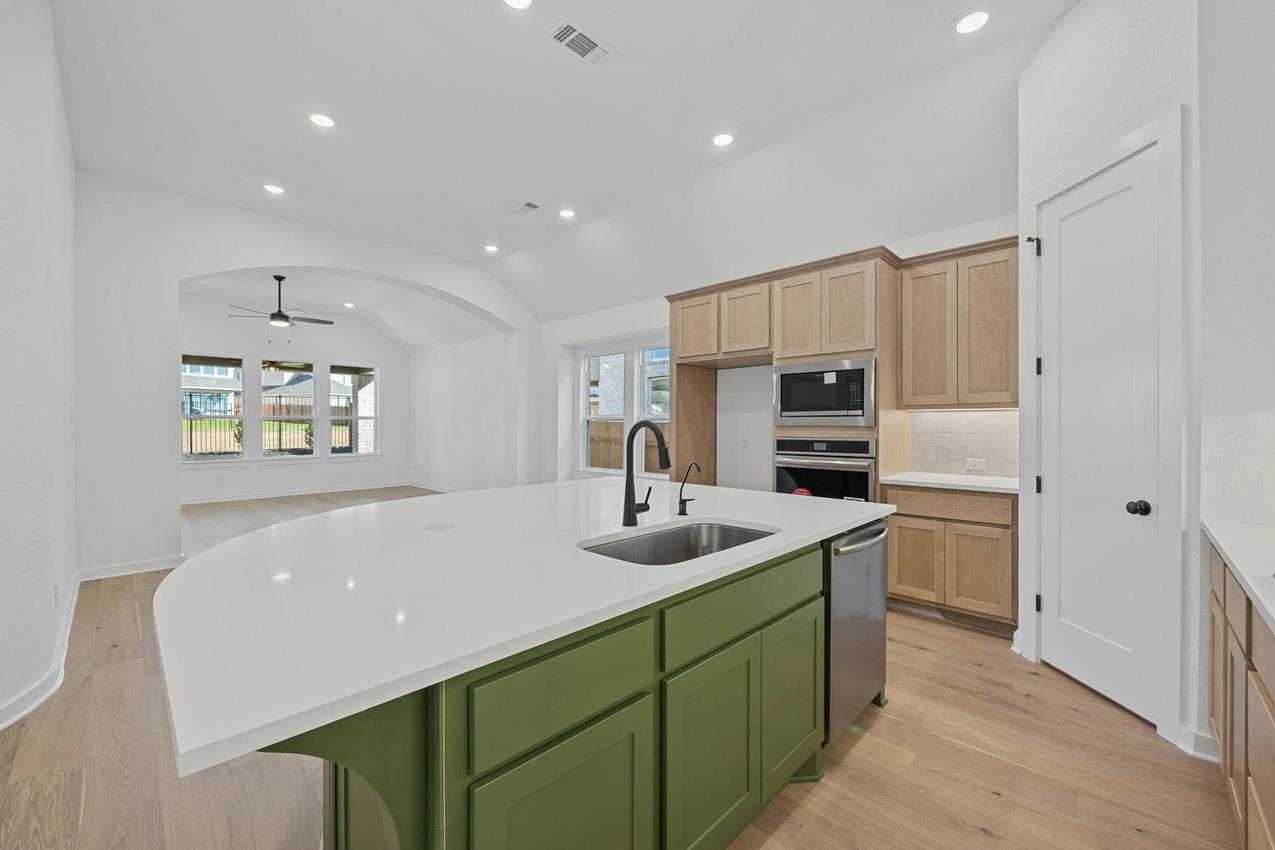 524 Gerona CT