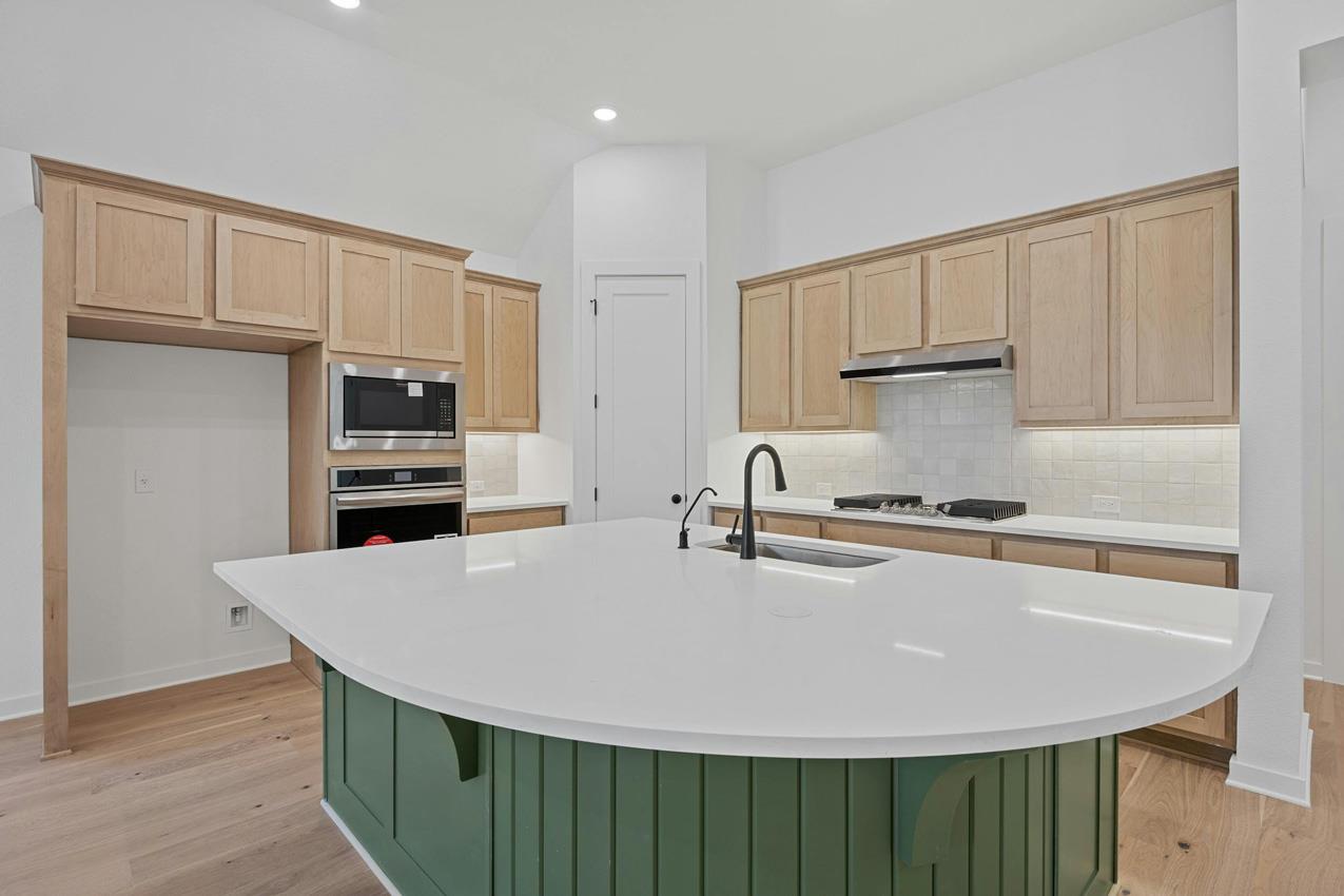 524 Gerona CT