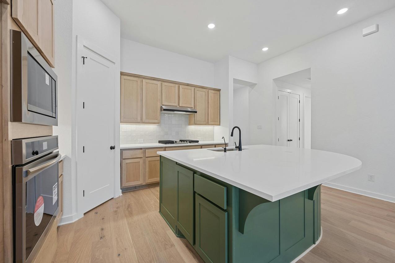 524 Gerona CT