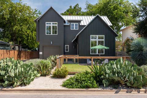 Photo of 2008 Alegria RD #1, Austin, TX 78757 (MLS # 3116789)