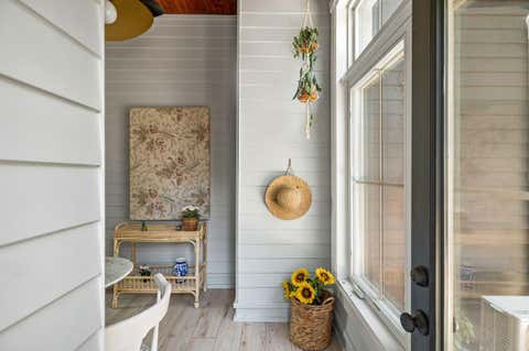 Tiny photo for 2008 Alegria RD #1, Austin, TX 78757 (MLS # 3116789)