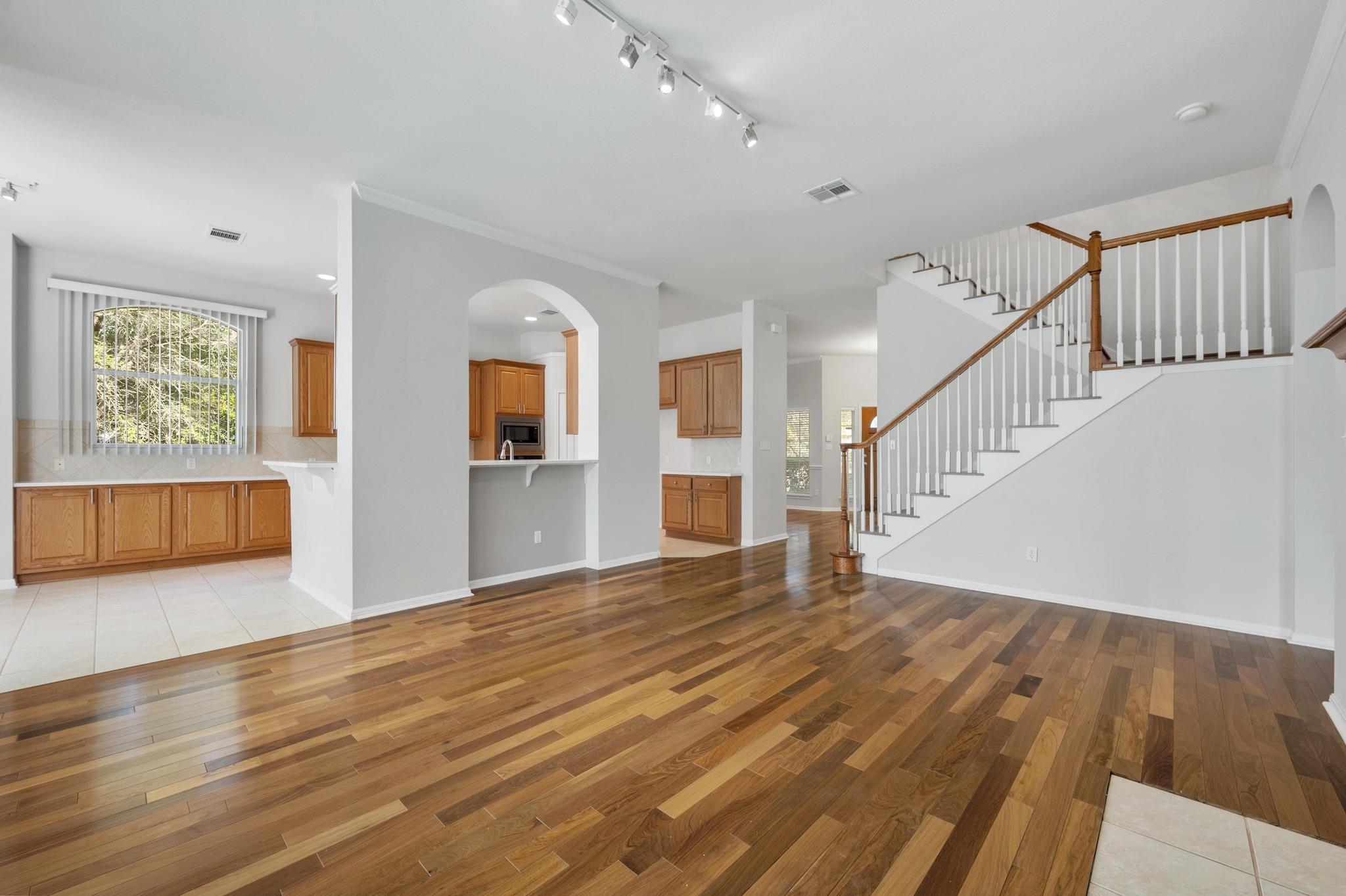 3213 Summer Canyon DR