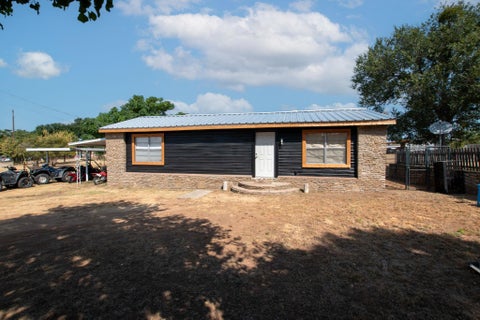 Photo of 817 Ridgeway, Tow, TX 78672 (MLS # 6188834)