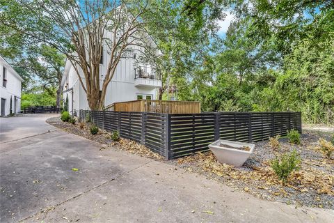 Tiny photo for 1111 W Annie ST #B, Austin, TX 78704 (MLS # 4101878)