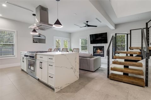 Photo of 1111 W Annie ST #B, Austin, TX 78704 (MLS # 4101878)