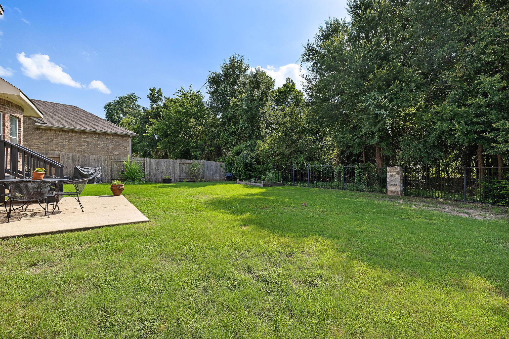 3922 Harvey Penick DR