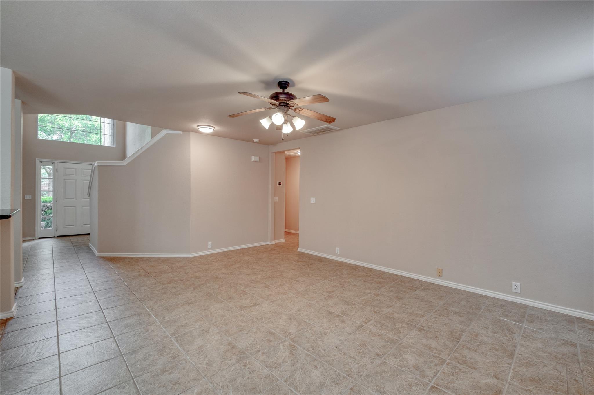 525 Golden Creek DR
